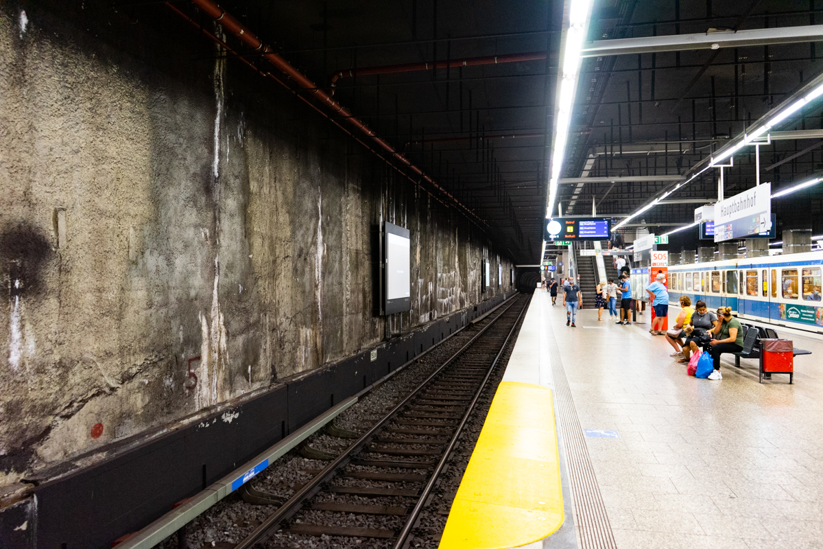 subway wall-4